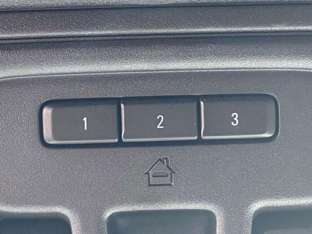 Photo of 2022 Onyx Black GMC Sierra 1500