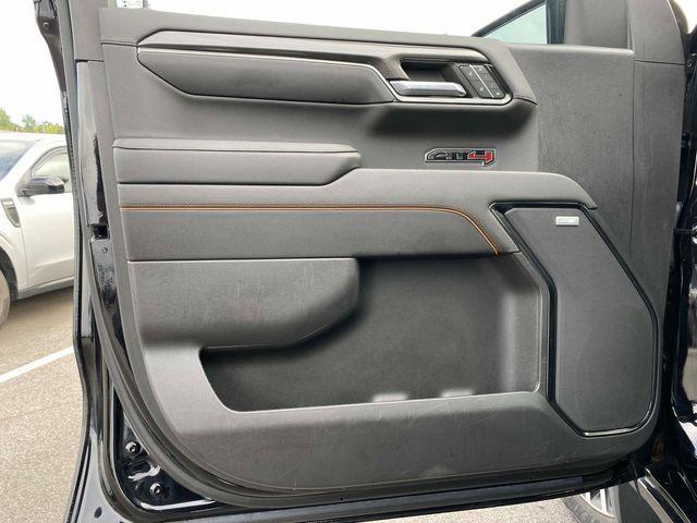 Photo of 2022 Onyx Black GMC Sierra 1500
