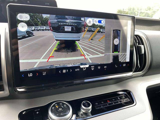 Photo of 2025 Agate Black Metallic Ford Expedition