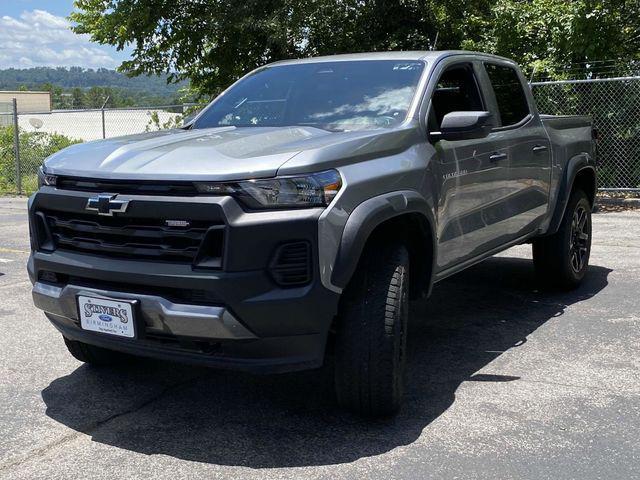 Photo of 2024 Sterling Gray Metallic Chevrolet Colorado