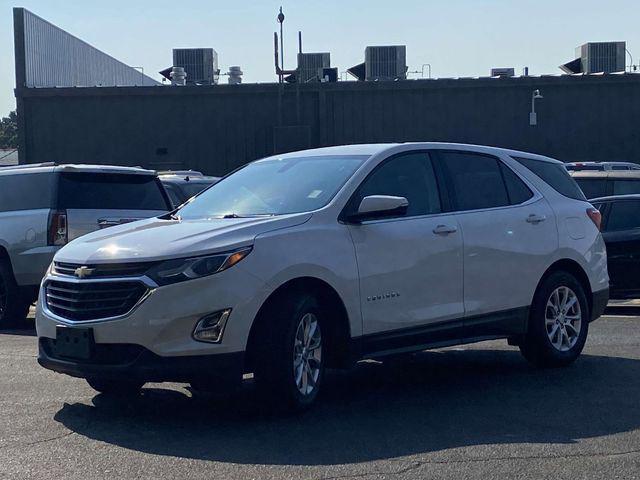 Photo of 2018 Summit White Chevrolet Equinox