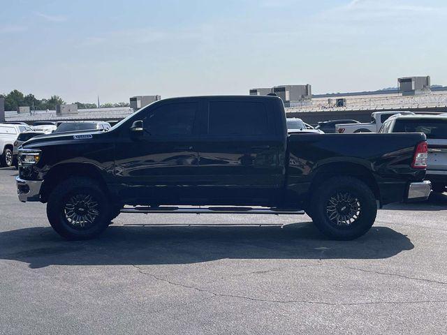 Photo of 2022 Diamond Black Crystal Pearlcoat RAM 1500