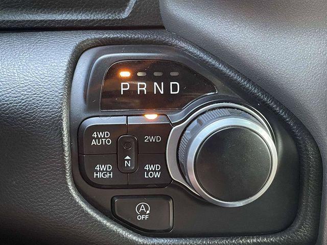 Photo of 2022 Diamond Black Crystal Pearlcoat RAM 1500