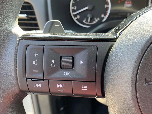 Photo of 2023 Pearl White Tricoat Nissan Rogue
