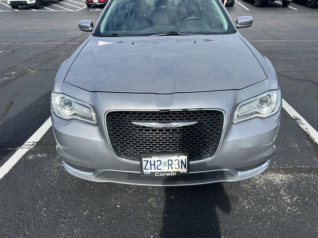2016 Chrysler 300