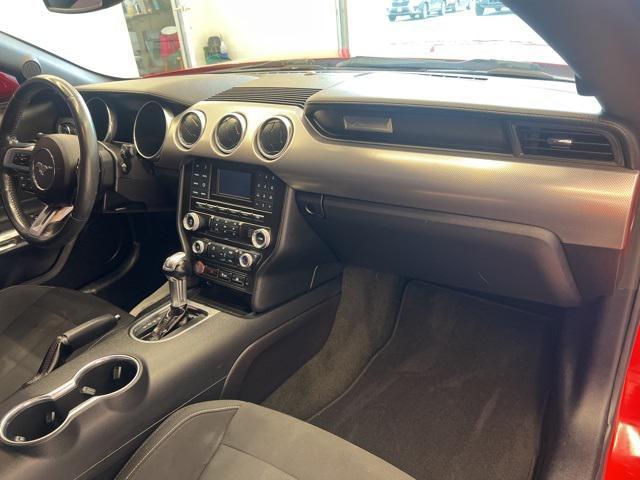 Photo of 2018 Race Red Ford Mustang