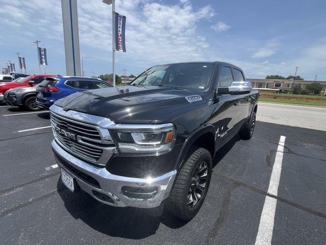 Photo of 2020 Diamond Black Crystal Pearlcoat RAM 1500