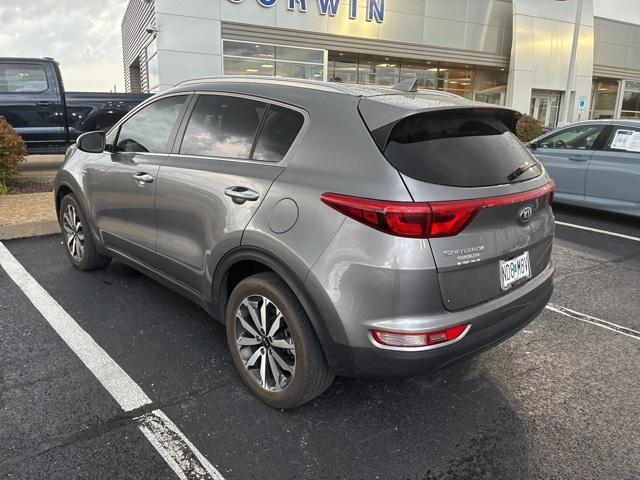 Photo of 2017 Mineral Silver Kia Sportage