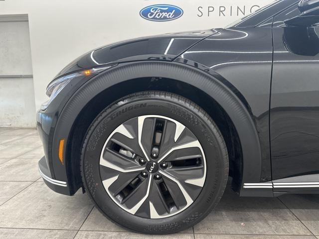Photo of 2024 Aurora Black Pearl Kia EV6