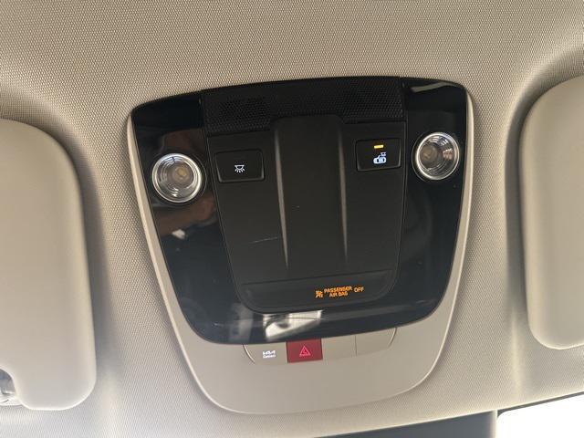 Photo of 2024 Aurora Black Pearl Kia EV6