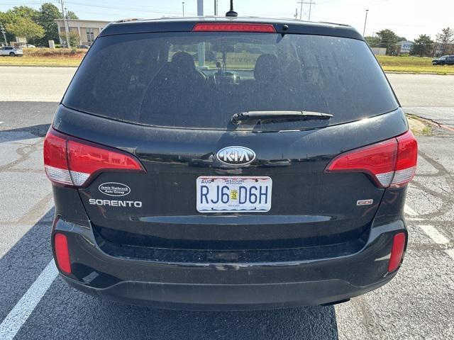 Photo of 2014 Ebony Black Kia Sorento