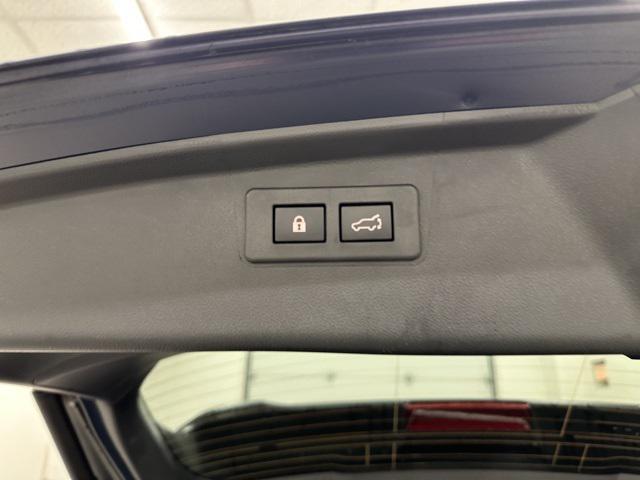 Photo of 2025 Cosmic Blue Pearl Subaru Outback