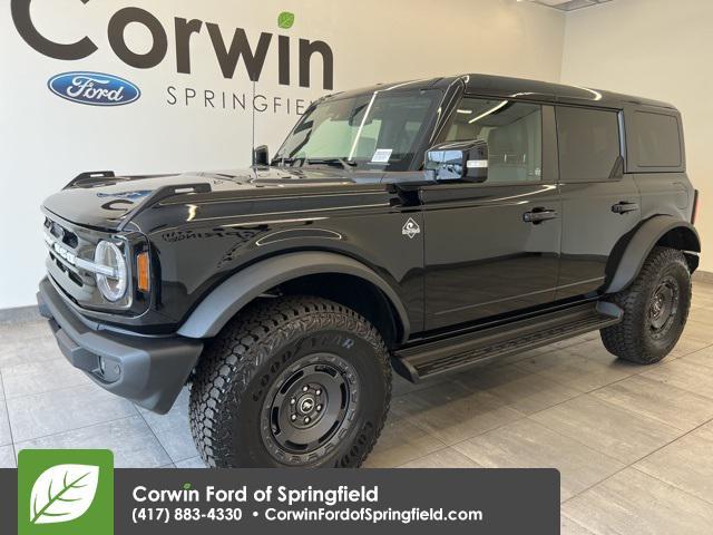Photo of 2025 Shadow Black Ford Bronco