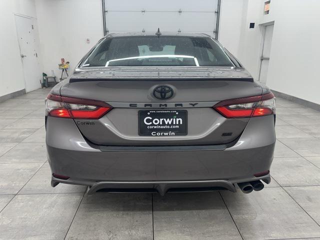 Photo of 2022 Predawn Gray Mica Toyota Camry