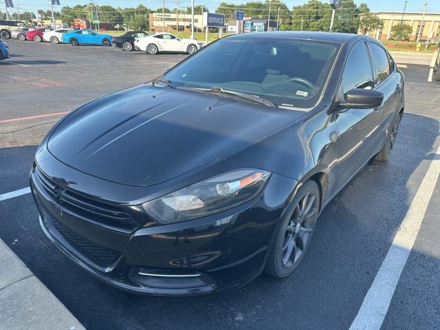 Photo of 2016 Pitch Black Clearcoat Dodge Dart