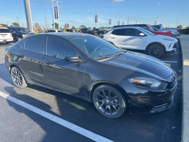 Photo of 2016 Pitch Black Clearcoat Dodge Dart
