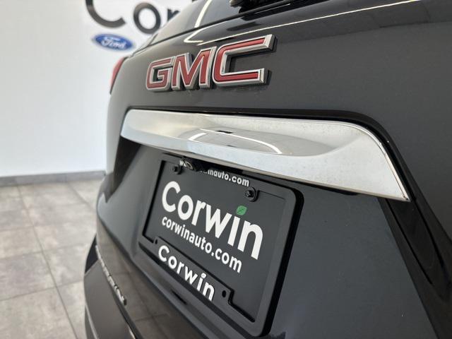 Photo of 2022 Ebony Twilight Metallic GMC Terrain