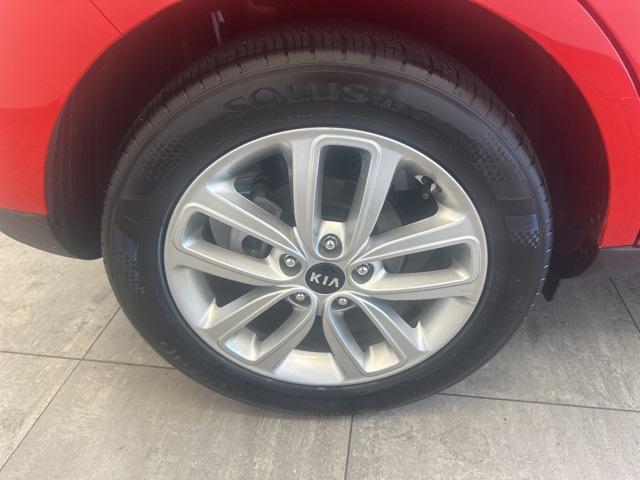 Photo of 2017 Inferno Red Kia Soul