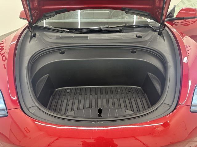 Photo of 2022 Red Multi-Coat Tesla Model 3