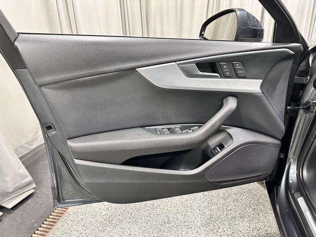Photo of 2017 Manhattan Gray Metallic Audi A4