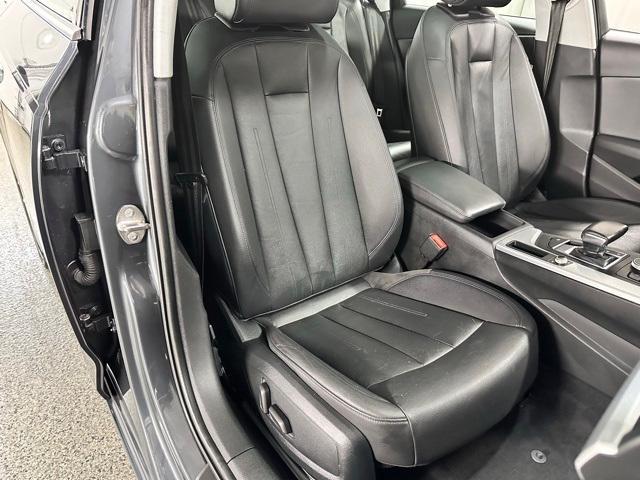 Photo of 2017 Manhattan Gray Metallic Audi A4