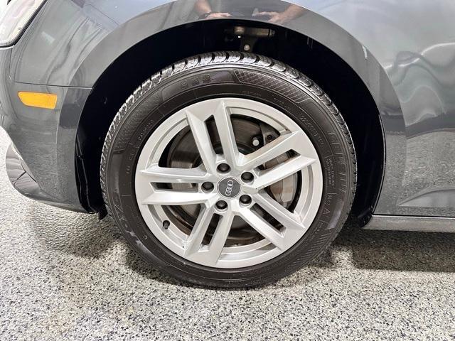 Photo of 2017 Manhattan Gray Metallic Audi A4