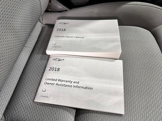 Photo of 2018 Silver Ice Metallic Chevrolet Colorado