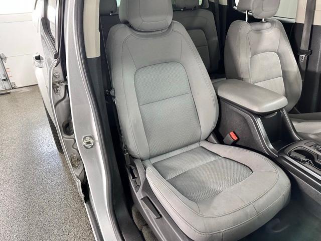 Photo of 2018 Silver Ice Metallic Chevrolet Colorado