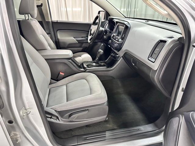 Photo of 2018 Silver Ice Metallic Chevrolet Colorado