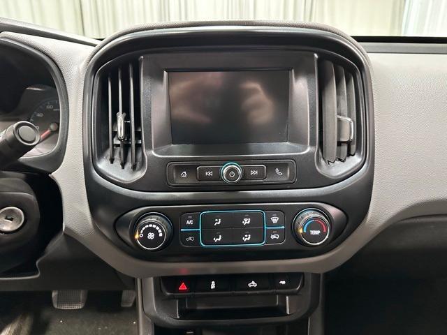 Photo of 2018 Silver Ice Metallic Chevrolet Colorado