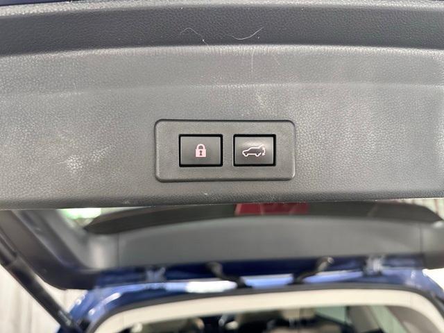 Photo of 2021 Abyss Blue Pearl Subaru Ascent