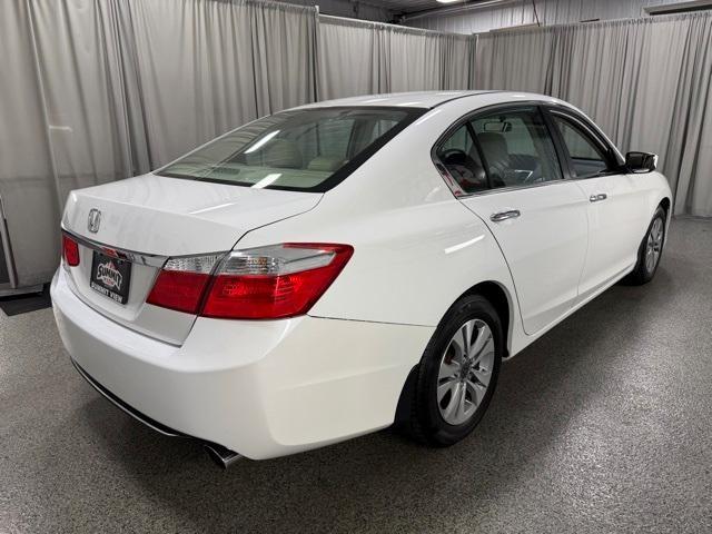 Photo of 2014 White Orchid Pearl Honda Accord