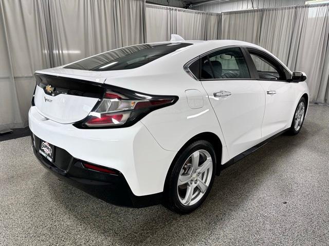 Photo of 2019 Summit White Chevrolet Volt