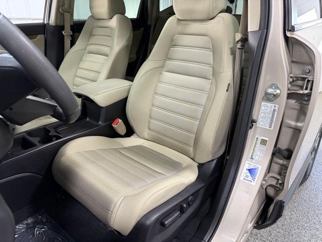 Photo of 2018 Sandstorm Metallic Honda CR-V
