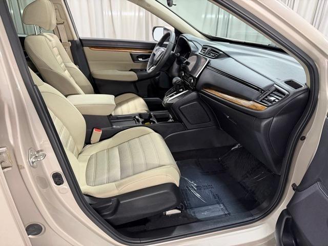 Photo of 2018 Sandstorm Metallic Honda CR-V