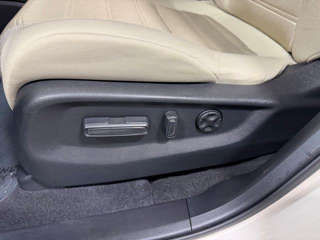 Photo of 2018 Sandstorm Metallic Honda CR-V