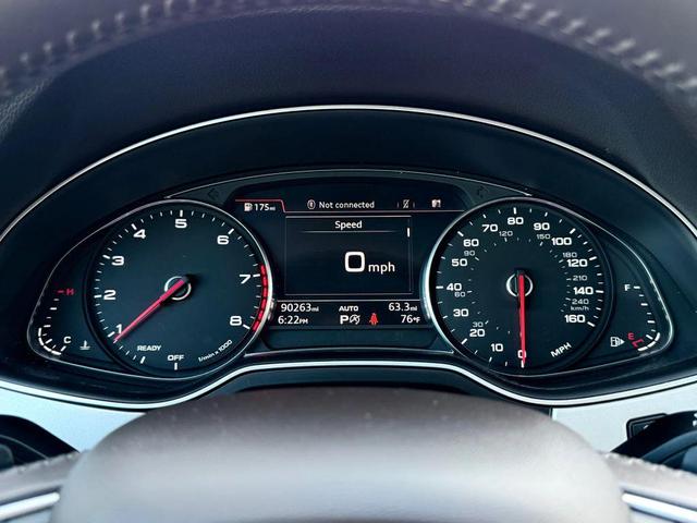 Photo of 2018 White Audi Q7