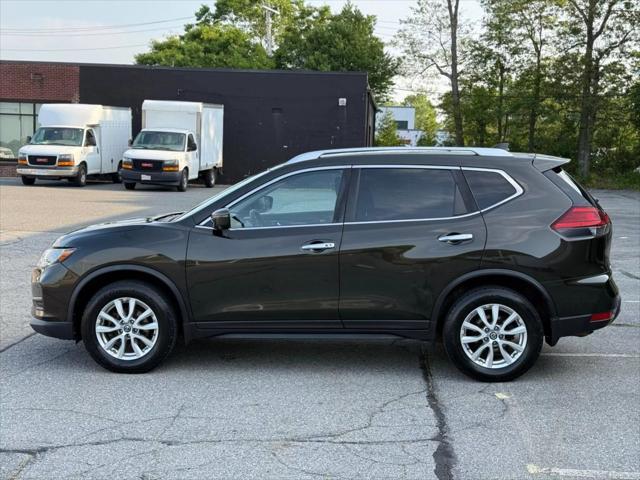Photo of 2017 Midnight Jade Nissan Rogue