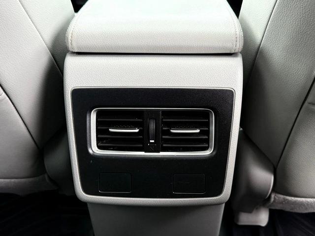 Photo of 2016 Fathom Blue Pearl Acura RDX