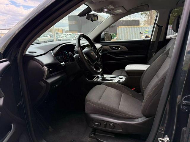 Photo of 2019 Blue Chevrolet Traverse