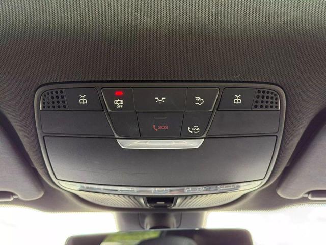 Photo of 2021 Gray Mercedes-Benz GLC 300