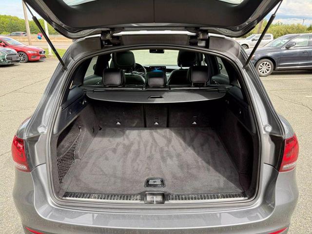 Photo of 2021 Gray Mercedes-Benz GLC 300