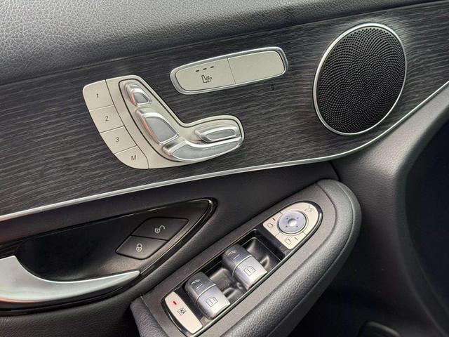 Photo of 2021 Gray Mercedes-Benz GLC 300