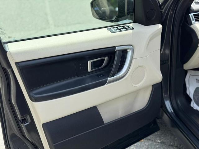 Photo of 2018 Gray Land Rover Discovery Sport