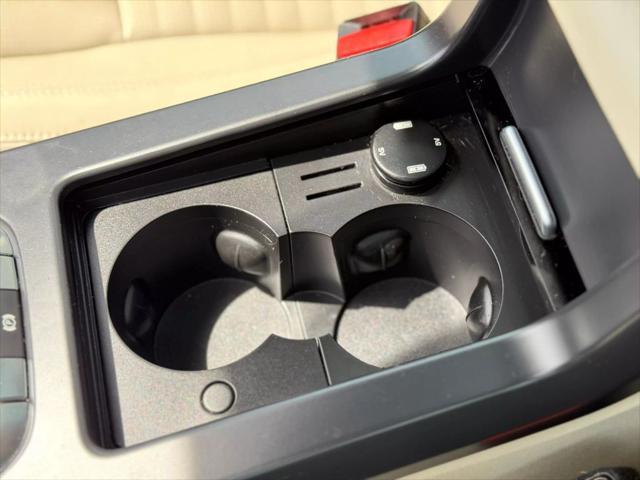 Photo of 2018 Gray Land Rover Discovery Sport