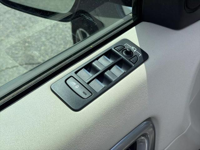 Photo of 2018 Gray Land Rover Discovery Sport