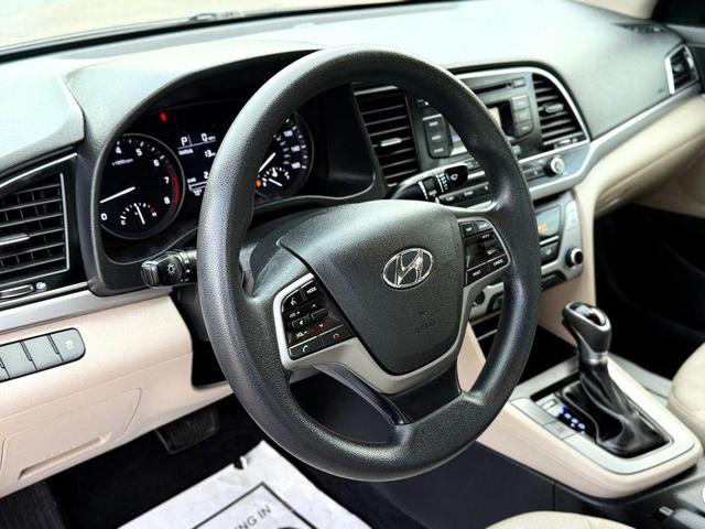 Photo of 2018 Black Diamond Hyundai ELANTRA