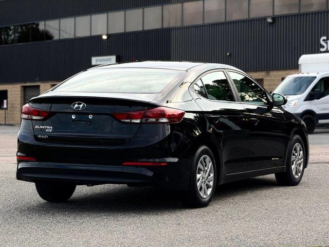 Photo of 2018 Black Diamond Hyundai ELANTRA
