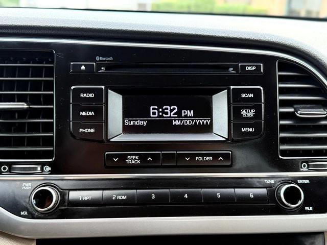 Photo of 2018 Black Diamond Hyundai ELANTRA