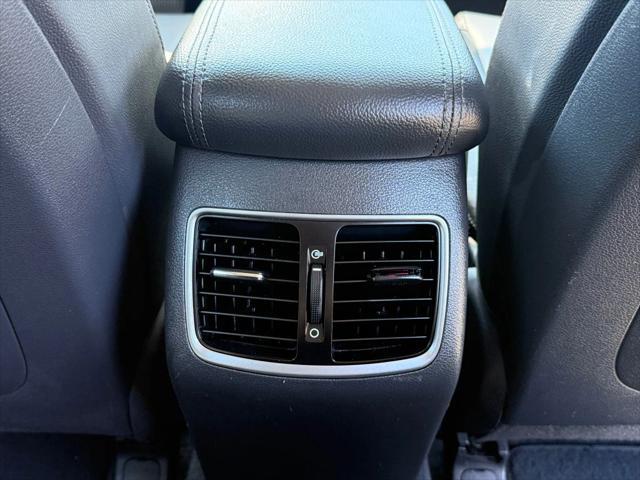 Photo of 2018 Molten Silver Hyundai TUCSON